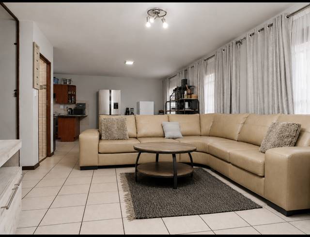 3 BEDROOM DUPLEX FOR SALE IN WATERVAL EAST